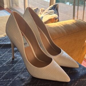 Steve Madden White Croc-Patterned Heels